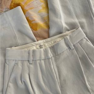 Aritzia Effortless Pant in Frozen Grey (Regular, Full length)